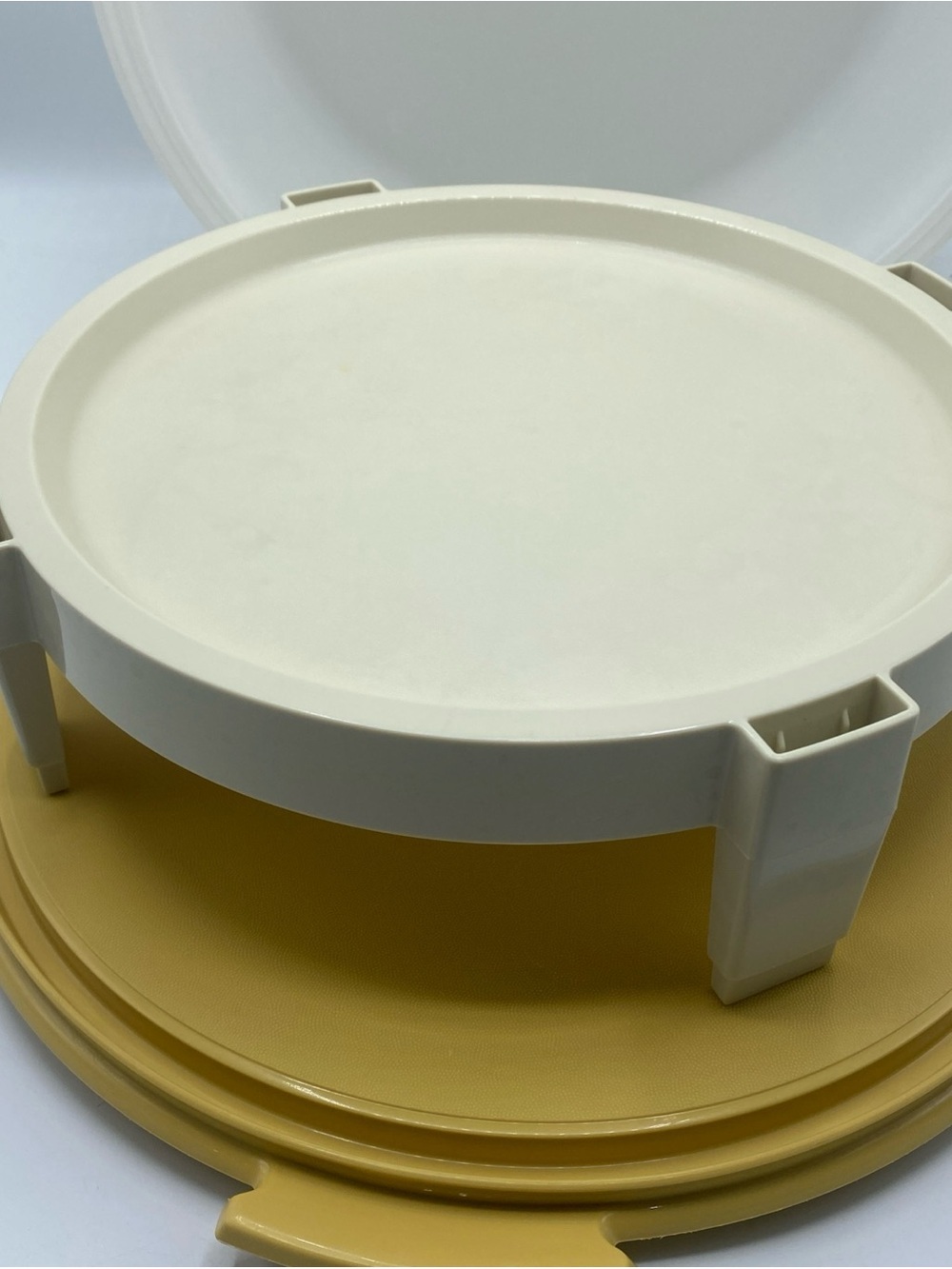 Vintage Tupperware Cake Taker Carrier Large Pie Divider Rack Harvey Yellow - Picture 8 of 8